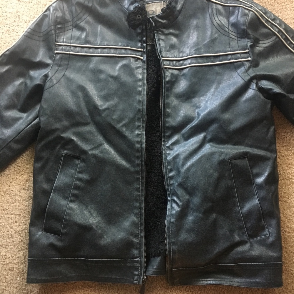 Men’s (Buckle) Faux leather jacket.
